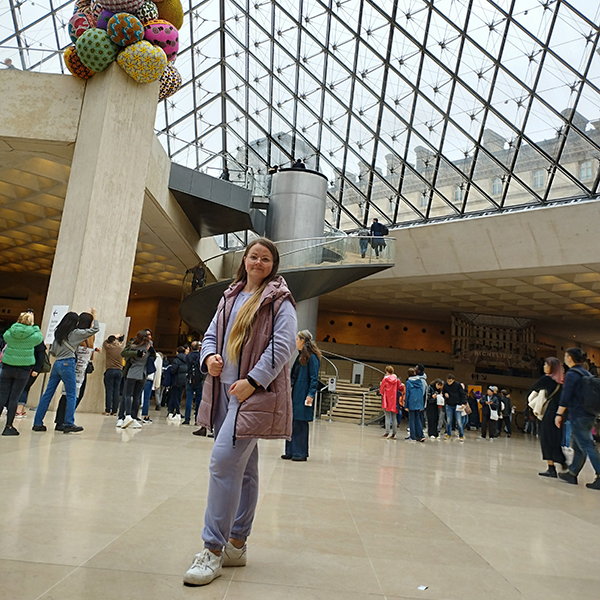 The History of the Louvre. Anna Mamchur