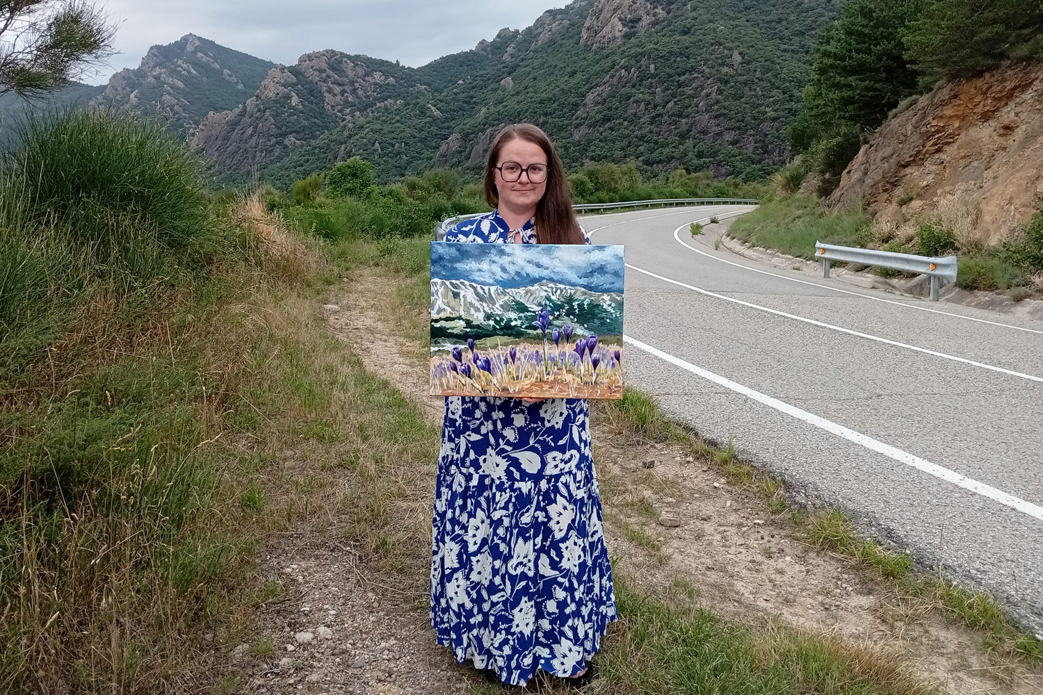 Le dernier souffle de l’hiver — peinture acrylique par Anna Mamchur - dans les mains de l’artiste