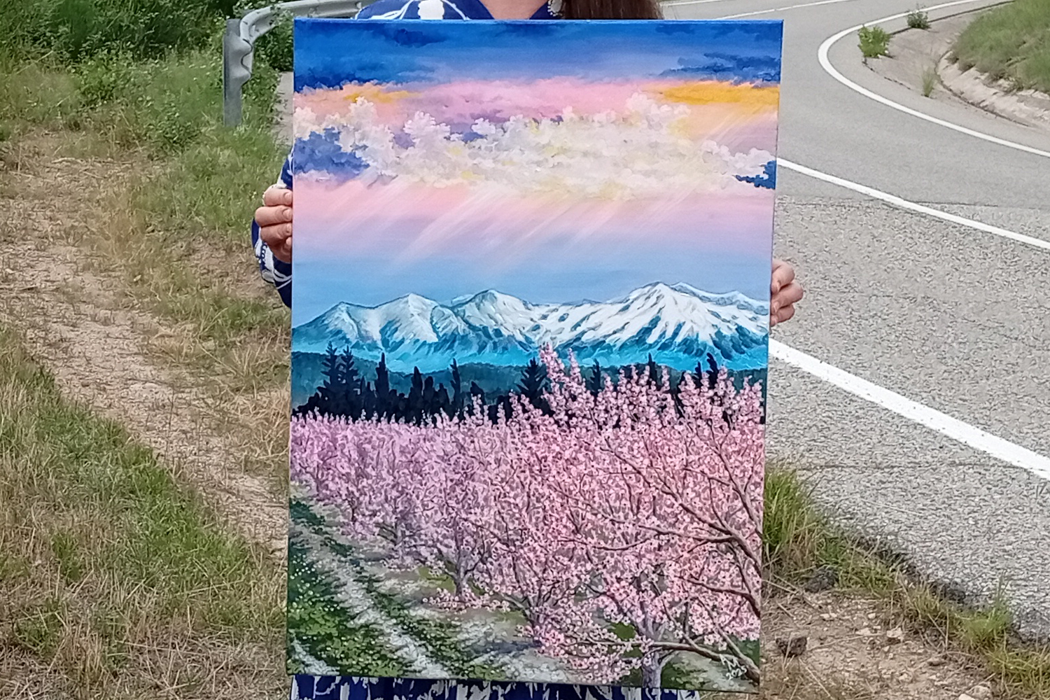 L’éclat du printemps sur le Canigou — angle latéral