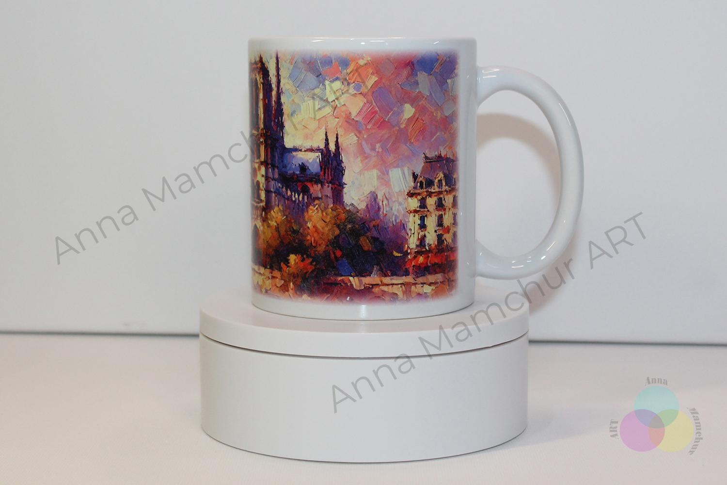 Tasse mit Notre-Dame — Vorderansicht — 003PAI01M. Originaldesign von Anna Mamchur